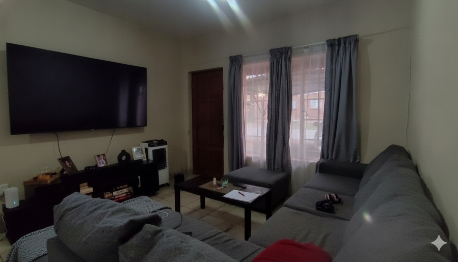 2 Bedroom Property for Sale in Waterval East North West
